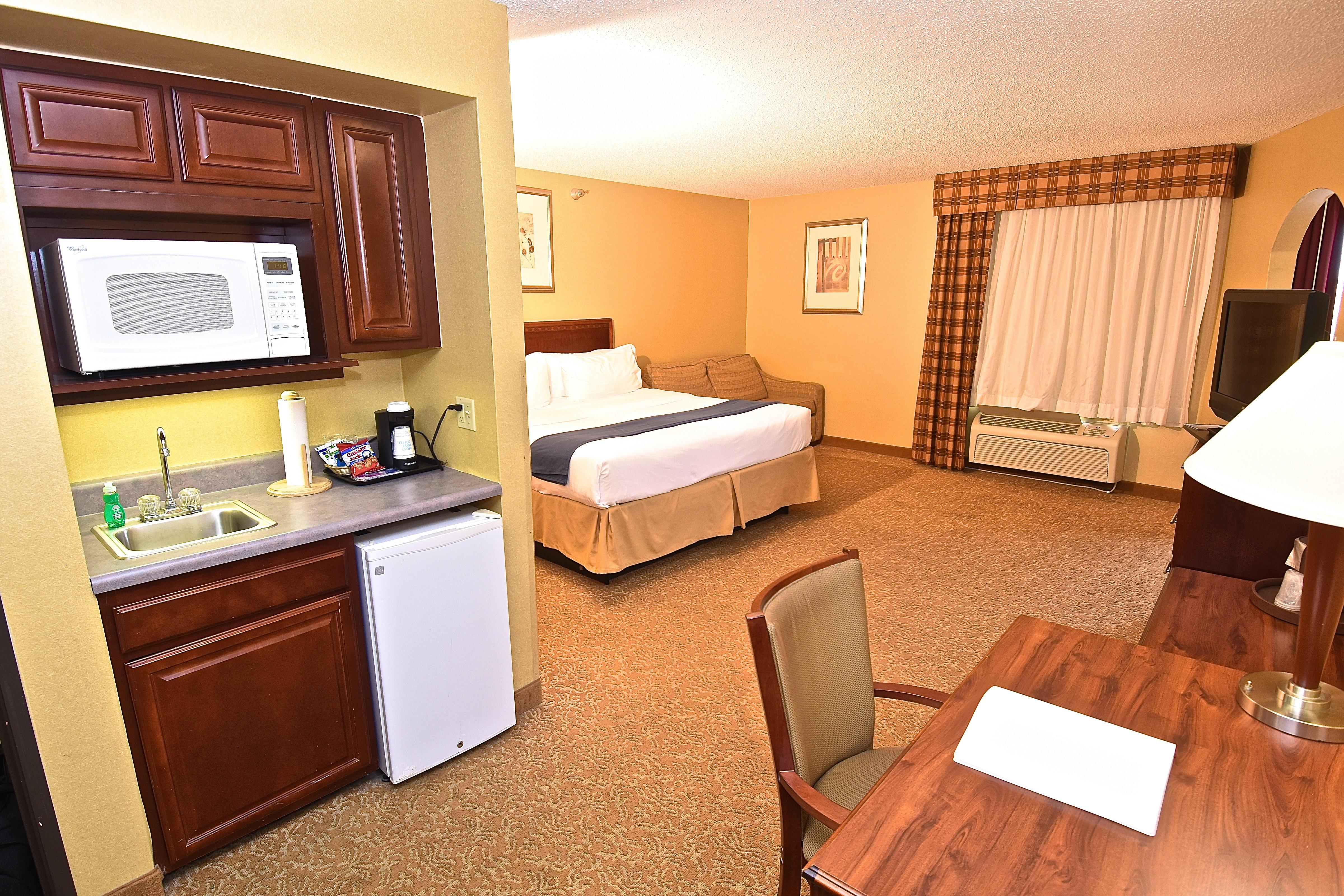 Holiday Inn Express Hotel & Suites Fenton/I-44, An Ihg Hotel Exterior photo